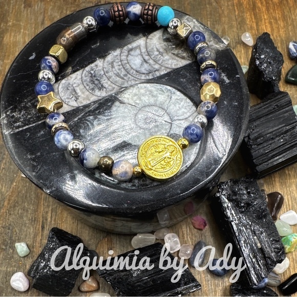 Lapis lazuli beaded bracelet dainty 6mm gold Saint Benedict charm - Picture 1 of 4